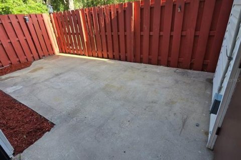 Touwnhouse à louer à Ocala, Floride: 2 chambres, 115.48 m2 № 1799954 - photo 2