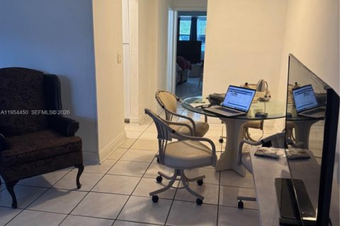 Copropriété à vendre à Miami Gardens, Floride: 1 chambre, 53.42 m2 № 2153340 - photo 4