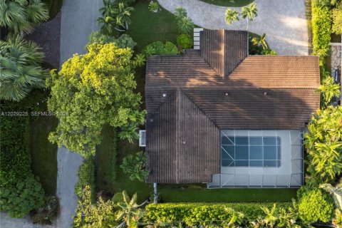 Villa ou maison à vendre à Coral Gables, Floride: 4 chambres, 242.2 m2 № 2083891 - photo 24