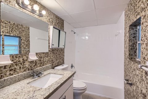 Casa en venta en Miramar, Florida, 3 dormitorios, 109.62 m2 № 1945950 - foto 16