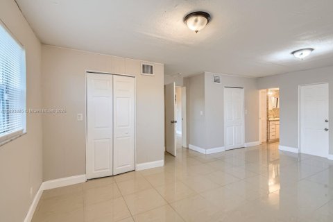 Casa en venta en Miramar, Florida, 3 dormitorios, 109.62 m2 № 1945950 - foto 9