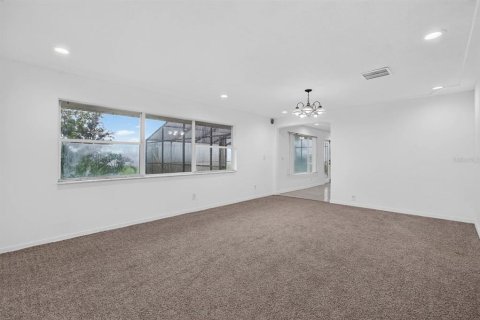 Villa ou maison à vendre à East Palatka, Floride: 4 chambres, 251.58 m2 № 2149116 - photo 12