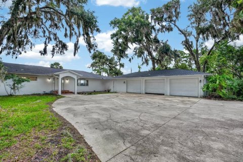 Villa ou maison à vendre à East Palatka, Floride: 4 chambres, 251.58 m2 № 2149116 - photo 5