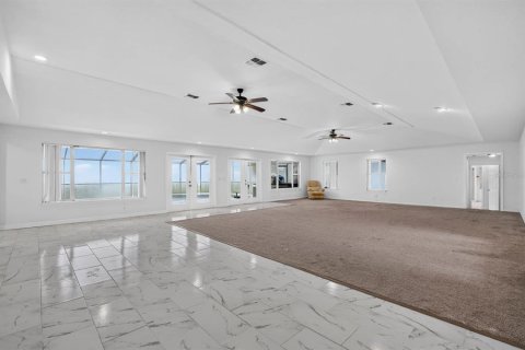 Villa ou maison à vendre à East Palatka, Floride: 4 chambres, 251.58 m2 № 2149116 - photo 25