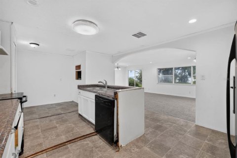 Villa ou maison à vendre à East Palatka, Floride: 4 chambres, 251.58 m2 № 2149116 - photo 16