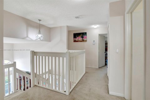 Casa en venta en Pembroke Pines, Florida, 4 dormitorios, 207.92 m2 № 1683833 - foto 27