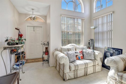 Casa en venta en Pembroke Pines, Florida, 4 dormitorios, 207.92 m2 № 1683833 - foto 11