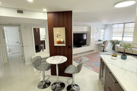 Condo in Aventura, Florida, 1 bedroom  № 2043823 - photo 4