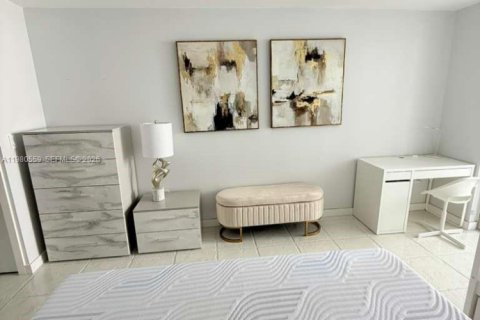Condo in Aventura, Florida, 1 bedroom  № 2043823 - photo 9