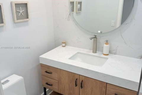 Condo in Aventura, Florida, 1 bedroom  № 2043823 - photo 24