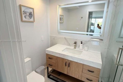 Condo in Aventura, Florida, 1 bedroom  № 2043823 - photo 15