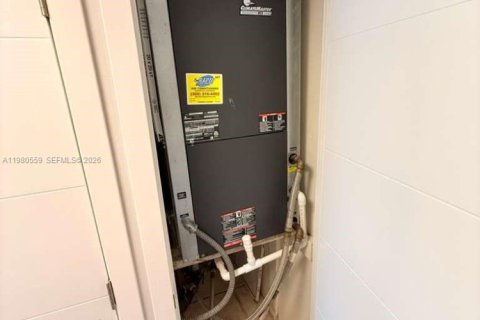 Condo in Aventura, Florida, 1 bedroom  № 2043823 - photo 28