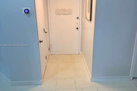 Condo in Aventura, Florida, 1 bedroom  № 2043823 - photo 30