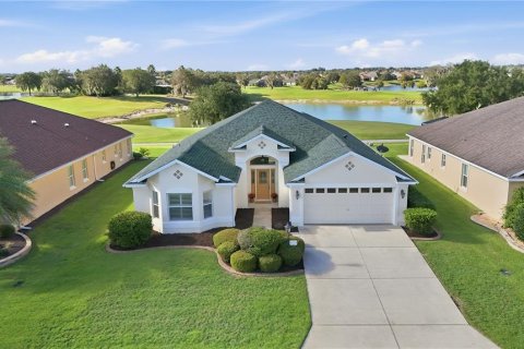 Casa en The Villages, Florida 3 dormitorios, 185.8 m2 № 2374035