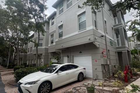 Touwnhouse à vendre à Royal Palm Beach, Floride: 4 chambres, 184.69 m2 № 2252480 - photo 4