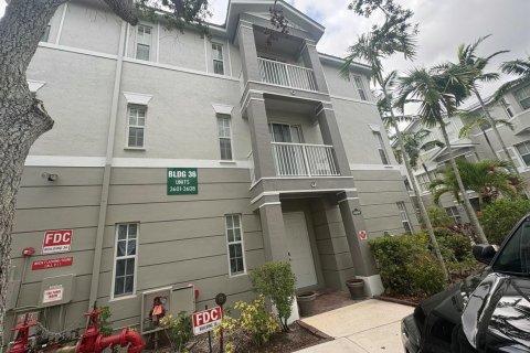 Touwnhouse à Royal Palm Beach, Floride 4 chambres, 184.69 m2 № 2252480