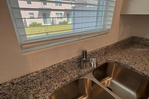 Adosado en alquiler en Kissimmee, Florida, 3 dormitorios, 136.85 m2 № 1907983 - foto 8