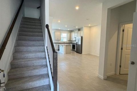 Adosado en alquiler en Kissimmee, Florida, 3 dormitorios, 136.85 m2 № 1907983 - foto 3