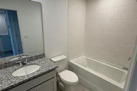 Adosado en alquiler en Kissimmee, Florida, 3 dormitorios, 136.85 m2 № 1907983 - foto 17