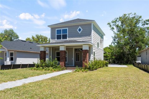 House in Sanford, Florida 2 bedrooms, 123.37 sq.m. № 1717910 - photo 2