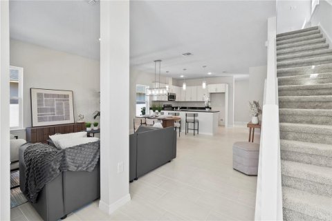 House in Sanford, Florida 2 bedrooms, 123.37 sq.m. № 1717910 - photo 3
