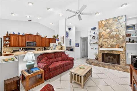 Casa en venta en Tampa, Florida, 4 dormitorios, 237.09 m2 № 2206540 - foto 9