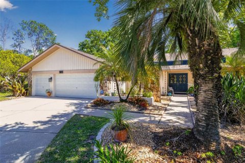 Casa en venta en Tampa, Florida, 4 dormitorios, 237.09 m2 № 2206540 - foto 3