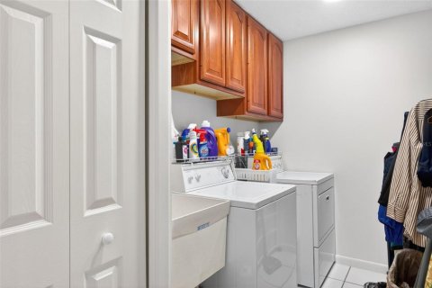 Casa en venta en Tampa, Florida, 4 dormitorios, 237.09 m2 № 2206540 - foto 28