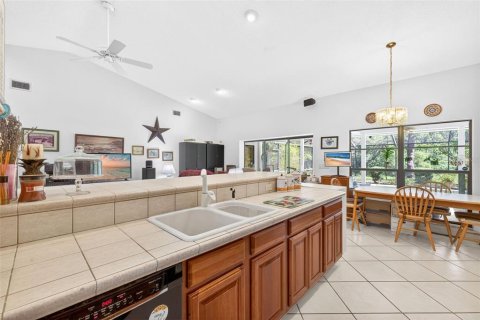 Casa en venta en Tampa, Florida, 4 dormitorios, 237.09 m2 № 2206540 - foto 14
