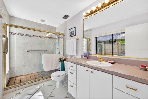 Casa en venta en Tampa, Florida, 4 dormitorios, 237.09 m2 № 2206540 - foto 19