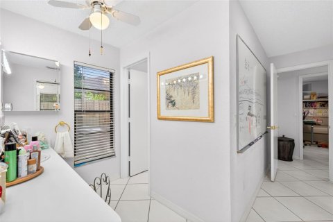 Casa en venta en Tampa, Florida, 4 dormitorios, 237.09 m2 № 2206540 - foto 17