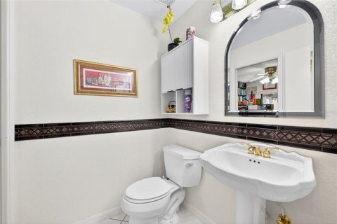 Casa en venta en Tampa, Florida, 4 dormitorios, 237.09 m2 № 2206540 - foto 23