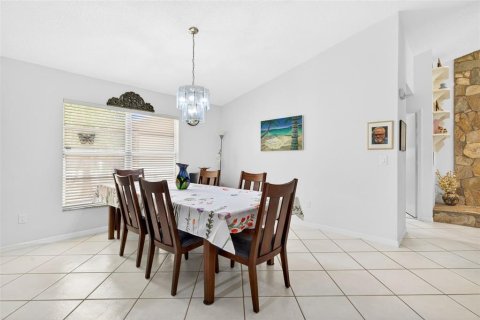 Casa en venta en Tampa, Florida, 4 dormitorios, 237.09 m2 № 2206540 - foto 11