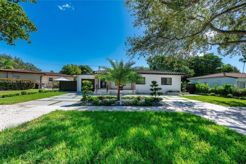 Villa ou maison à vendre à Miami Springs, Floride: 3 chambres, 102.19 m2 № 1939130 - photo 4