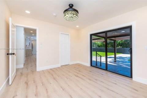 Villa ou maison à vendre à Miami Springs, Floride: 3 chambres, 102.19 m2 № 1939130 - photo 15