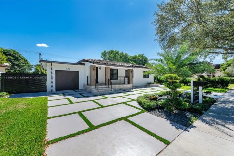 Villa ou maison à vendre à Miami Springs, Floride: 3 chambres, 102.19 m2 № 1939130 - photo 2