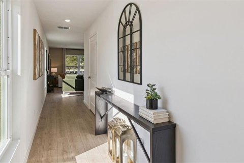 Townhouse in Osteen, Florida 4 bedrooms, 163.32 sq.m. № 2236954 - photo 5