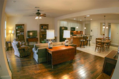 Casa en venta en Tampa, Florida, 3 dormitorios, 195.47 m2 № 1679876 - foto 3