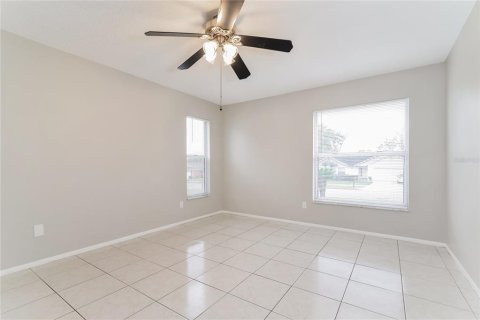 Villa ou maison à louer à Orlando, Floride: 4 chambres, 155.43 m2 № 1849723 - photo 9