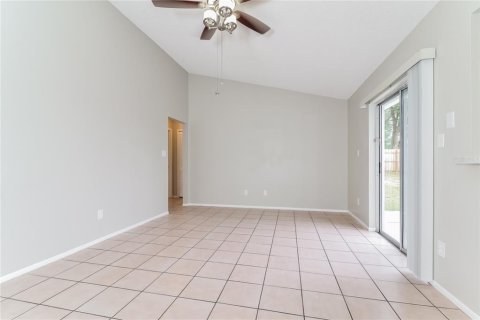 Villa ou maison à louer à Orlando, Floride: 4 chambres, 155.43 m2 № 1849723 - photo 4