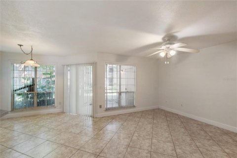 Condominio en alquiler en Orlando, Florida, 2 dormitorios, 100.33 m2 № 1919118 - foto 4