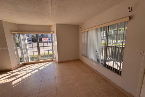 Copropriété à louer à Pompano Beach, Floride: 2 chambres, 89.19 m2 № 1957096 - photo 5
