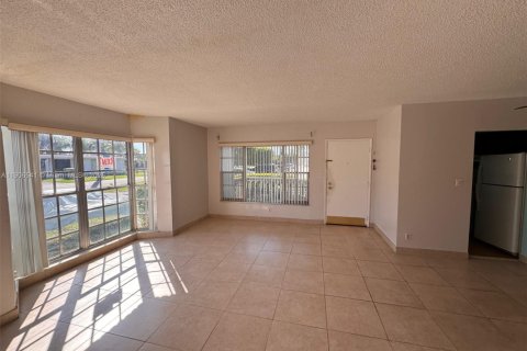 Copropriété à louer à Pompano Beach, Floride: 2 chambres, 89.19 m2 № 1957096 - photo 6