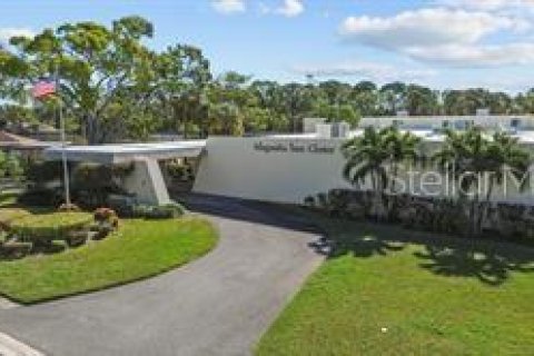 Condo in Saint Petersburg, Florida, 2 bedrooms № 2104466 - photo 25