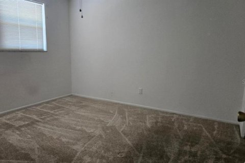Condo in Saint Petersburg, Florida, 2 bedrooms № 2104466 - photo 16