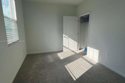 House in Clermont, Florida 4 bedrooms № 1943626 - photo 16