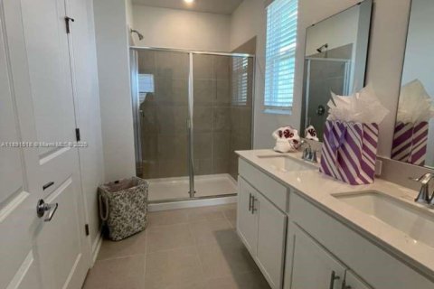 House in Clermont, Florida 4 bedrooms № 1943626 - photo 22