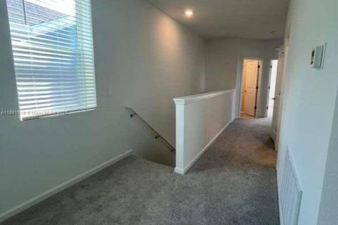 House in Clermont, Florida 4 bedrooms № 1943626 - photo 18