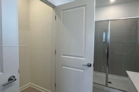 House in Clermont, Florida 4 bedrooms № 1943626 - photo 24