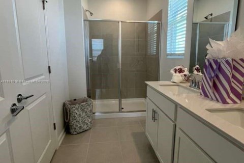 House in Clermont, Florida 4 bedrooms № 1943626 - photo 29